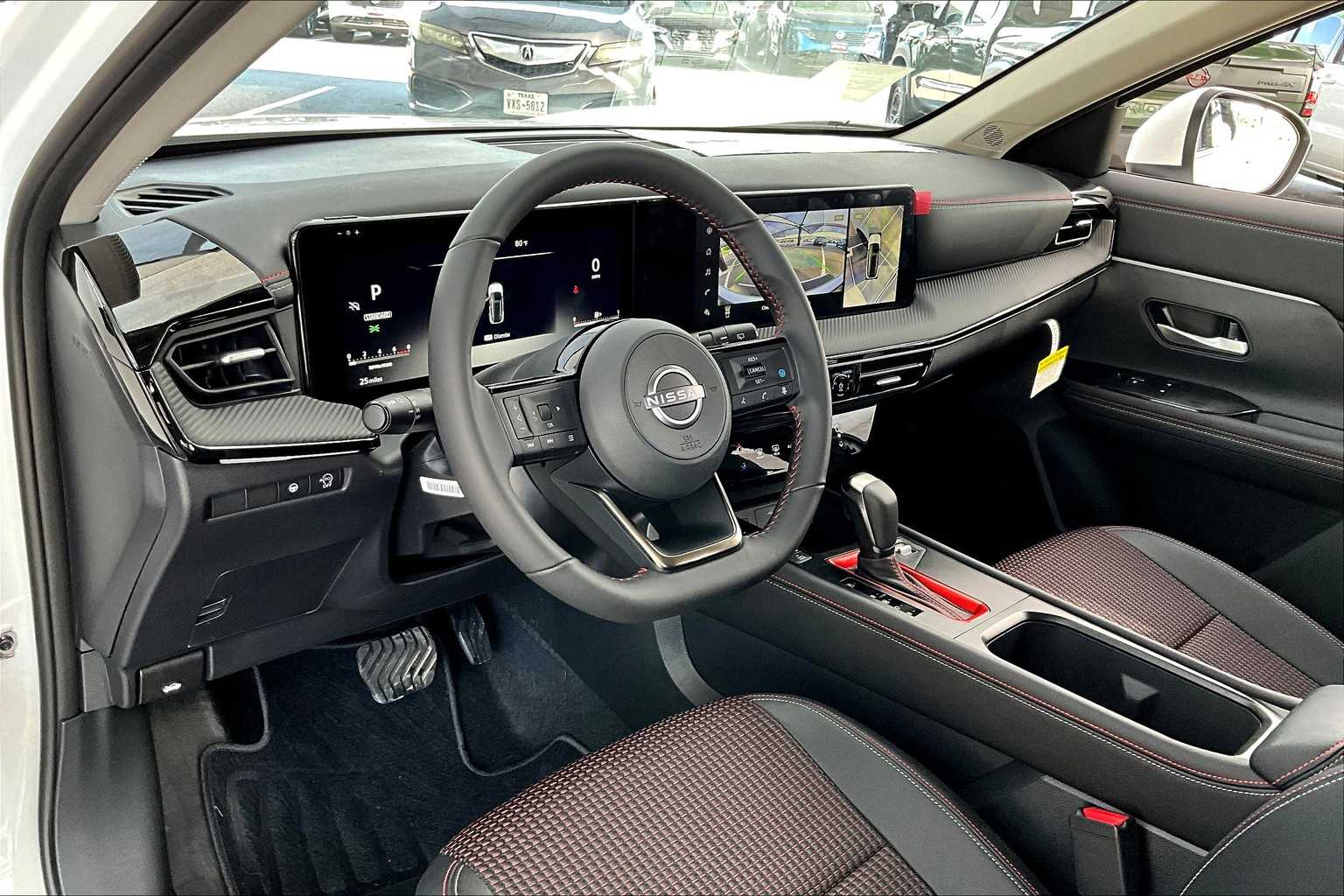 2025 Nissan Kicks SR photo 8