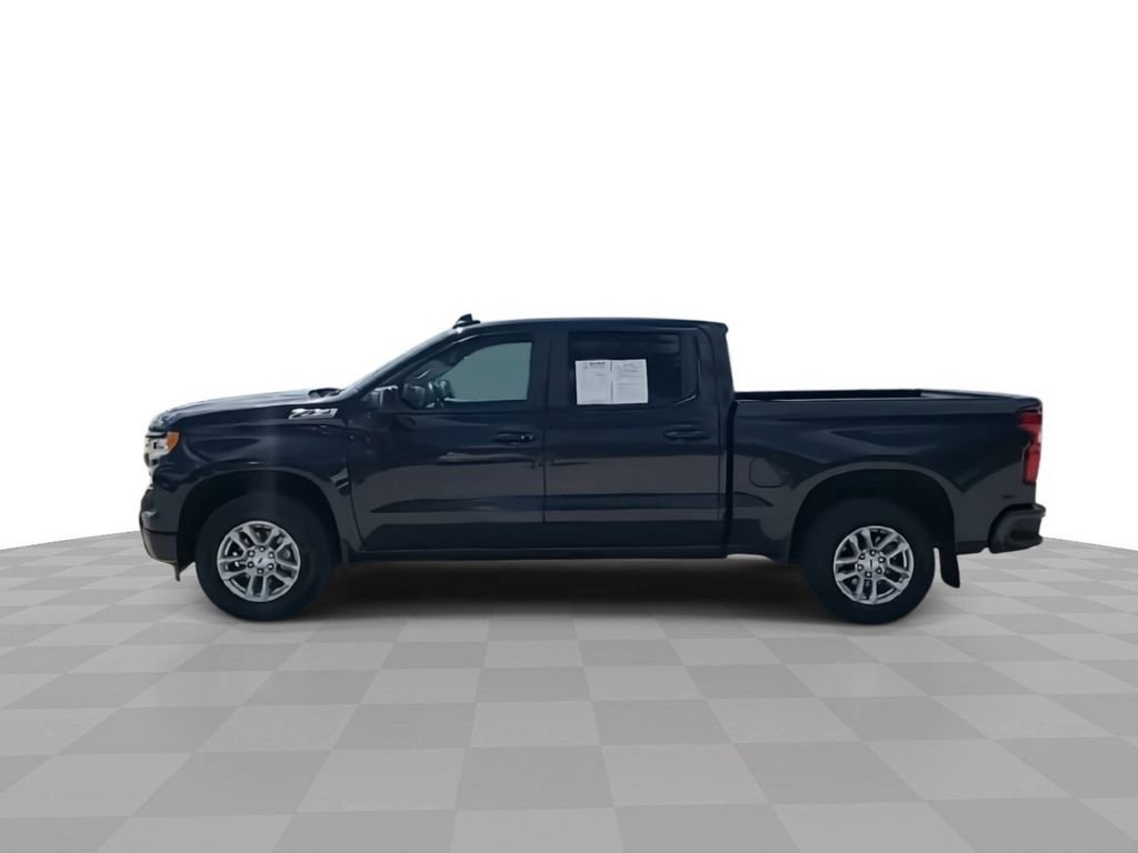 2022 Chevrolet Silverado RST photo 5