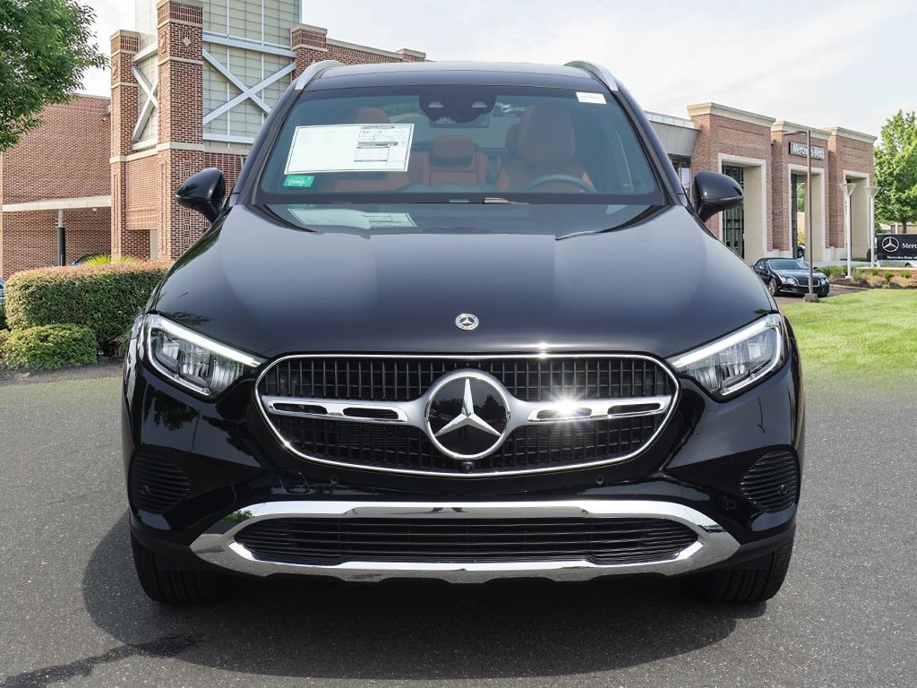 2025 Mercedes Benz GLC 350e 4MATIC photo 2