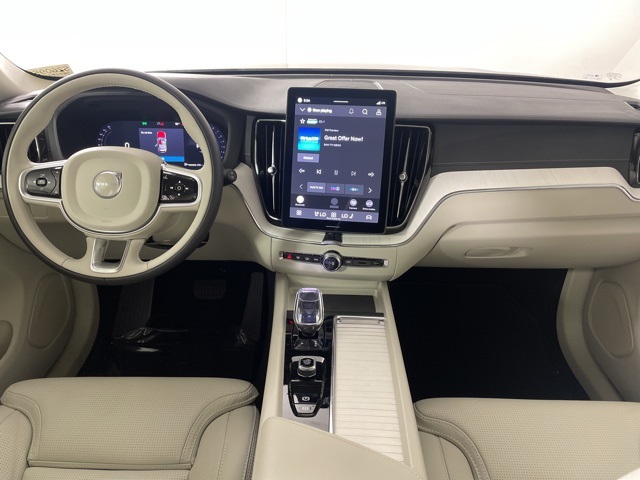 2026 Volvo XC60 photo 33