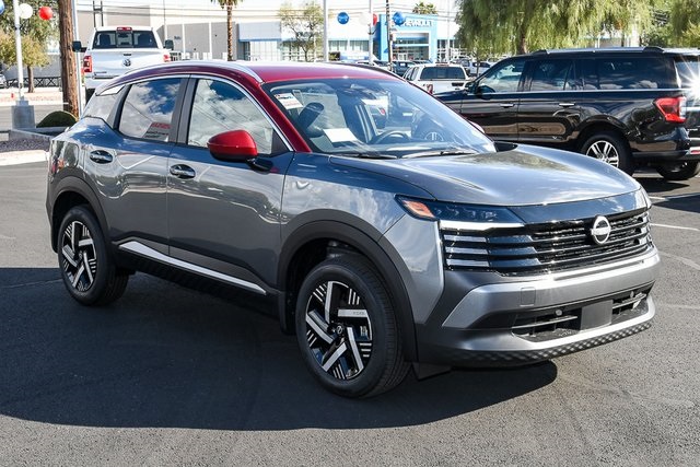 2026 Nissan KICKS SV's photo