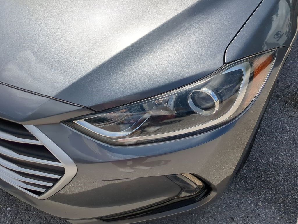 2018 Hyundai Elantra SEL Value Edition Limited photo 9