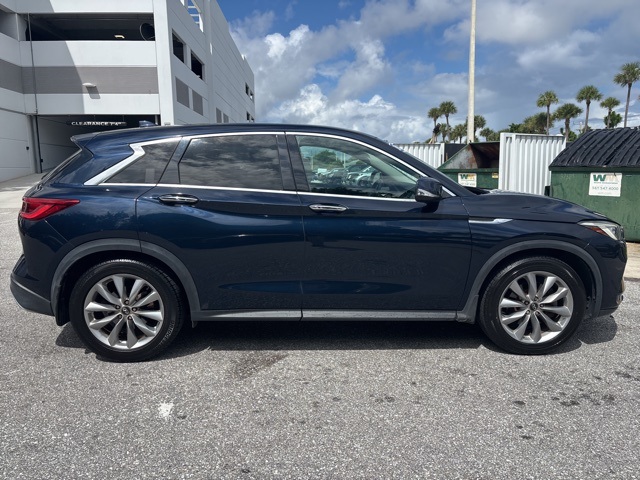 2019 Infiniti QX50 PURE photo 2