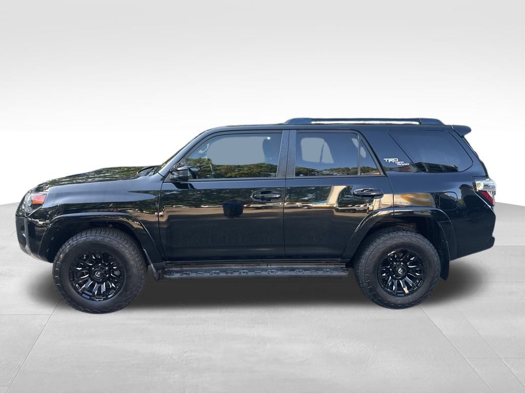 2020 Toyota 4Runner TRD Off-Road Premium photo 2