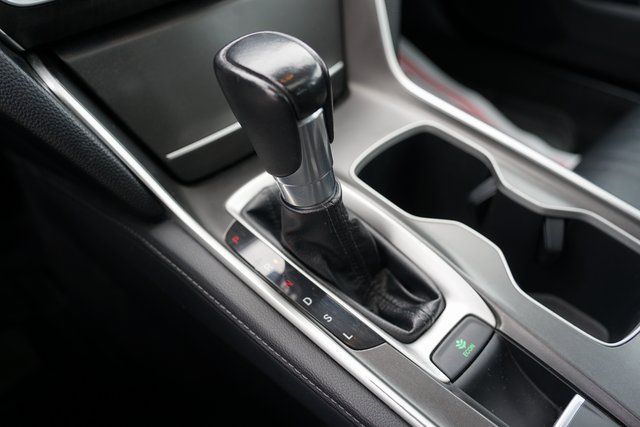 2018 HONDA ACCORD - Image 18