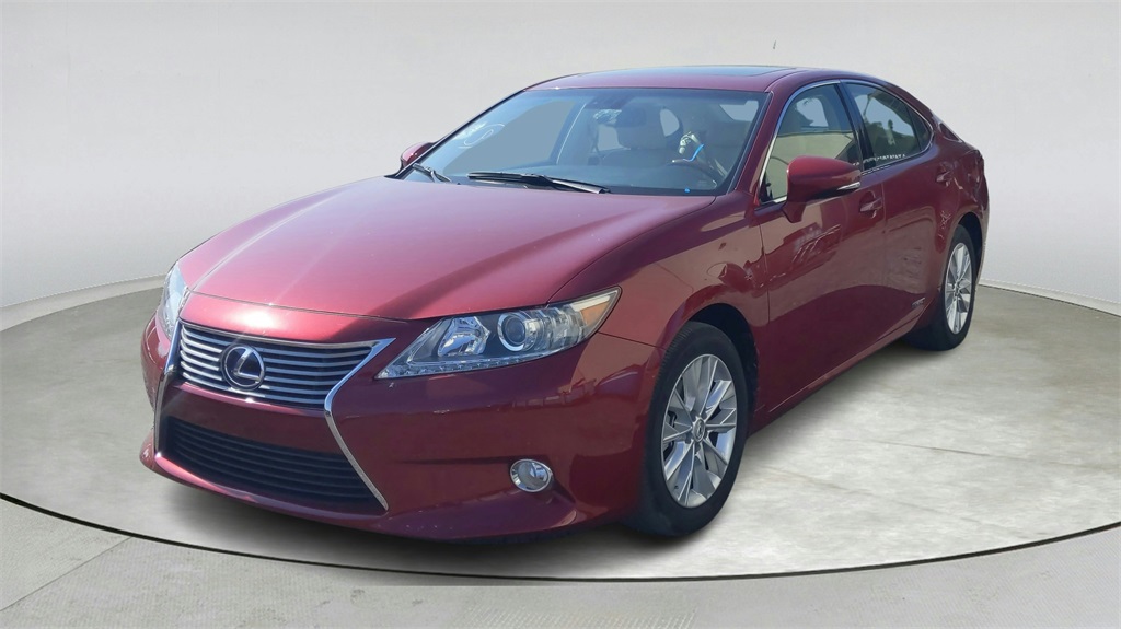 2013 Lexus ES 300h photo 3