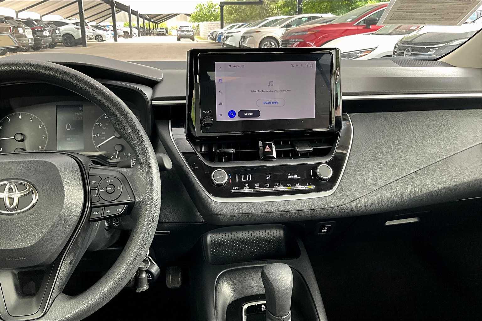 2023 Toyota Corolla LE photo 6