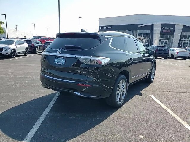 2024 Buick Enclave Avenir photo 3