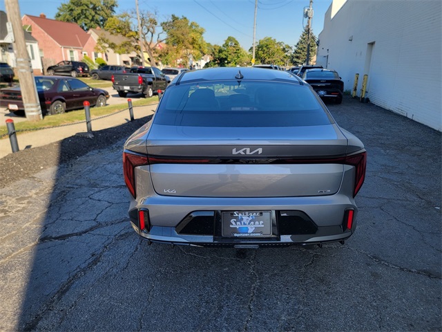 2025 Kia K4 GT-Line photo 3