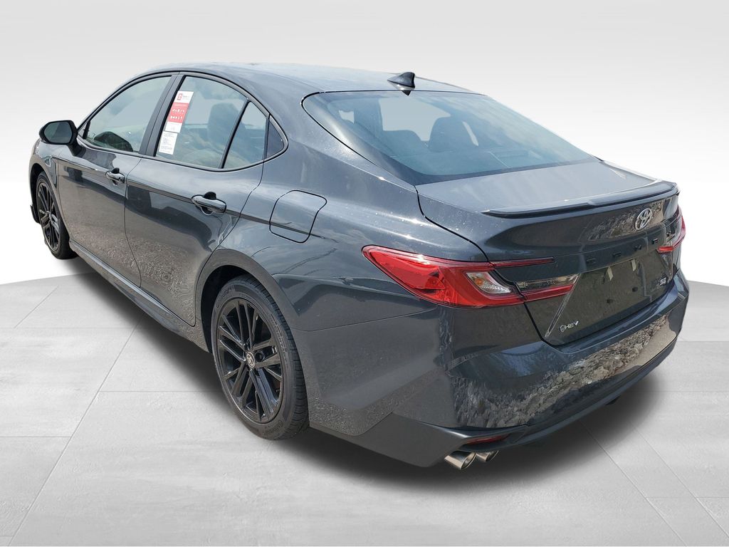2025 Toyota Camry SE photo 7