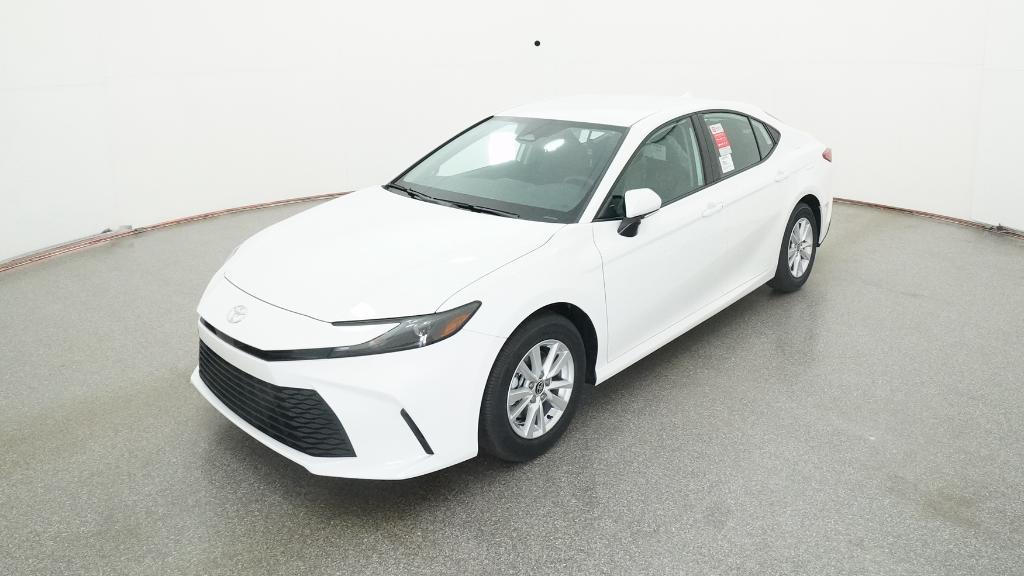 2026 Toyota Camry LE's photo