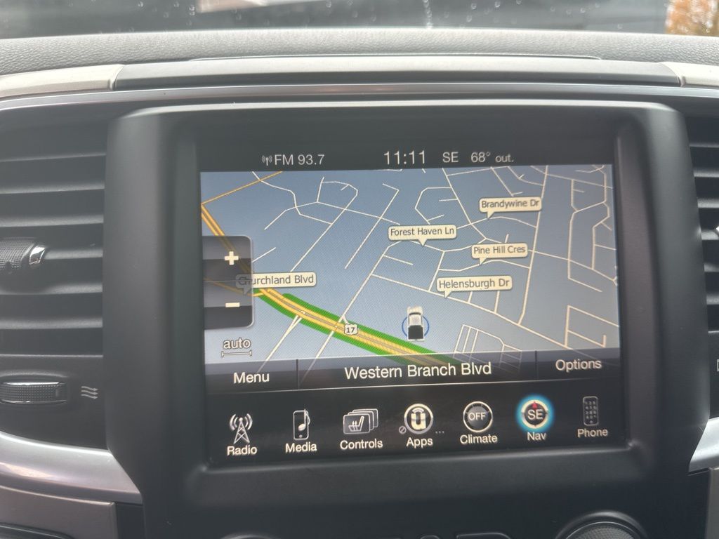 2017 Ram 1500 Big Horn photo 4