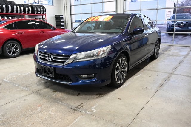 2014 Honda Accord Sport's photo