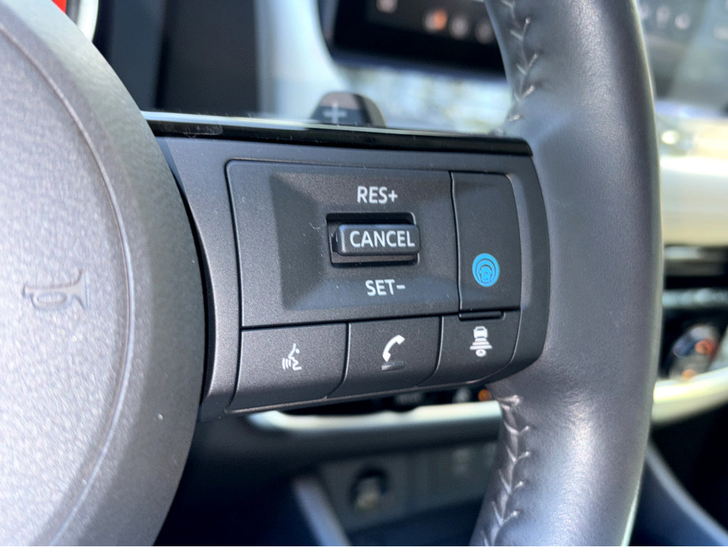 2024 Nissan Rogue SL photo 19