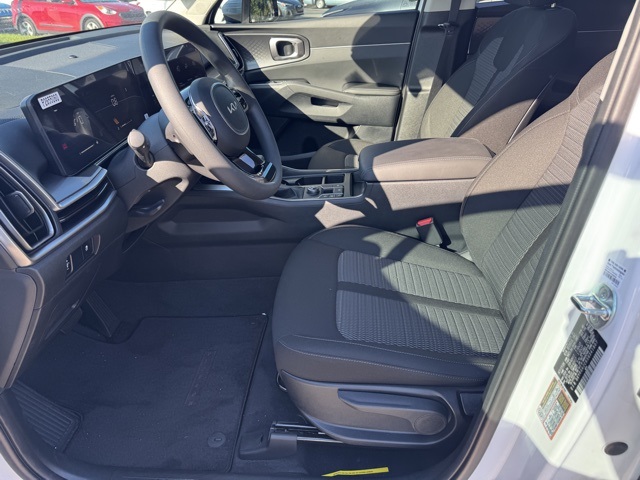 2025 Kia Sorento LX photo 15