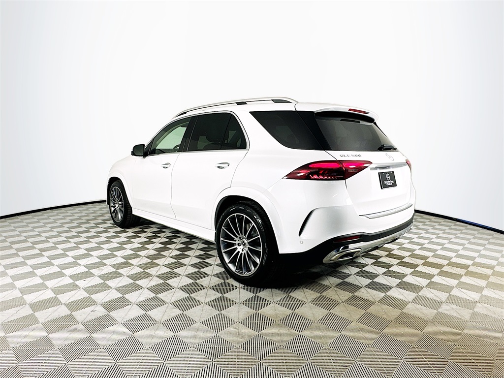 2026 Mercedes Benz GLE 580 4MATIC photo 3