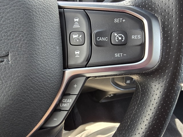 2026 Ram 2500 Tradesman photo 8