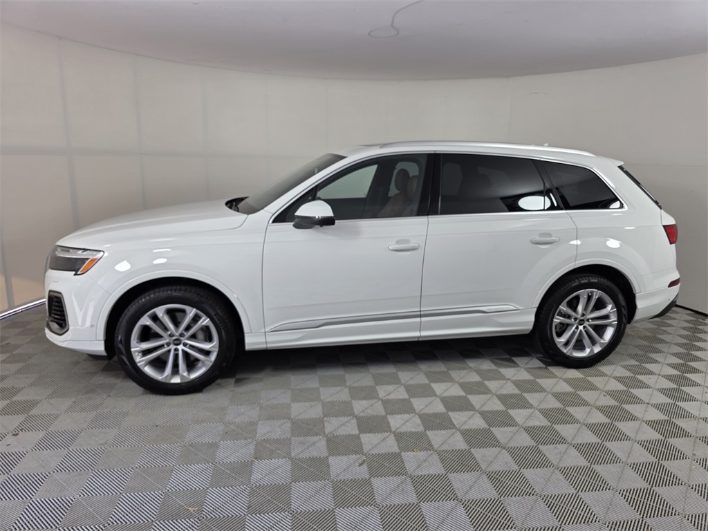 2025 Audi Q7 55 Premium photo 5