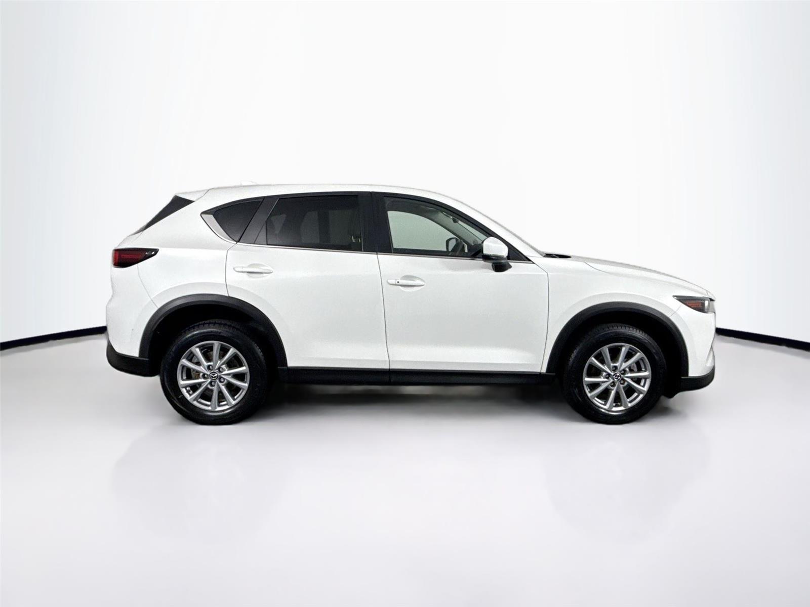2023 Mazda CX-5 2.5 S Preferred photo 5