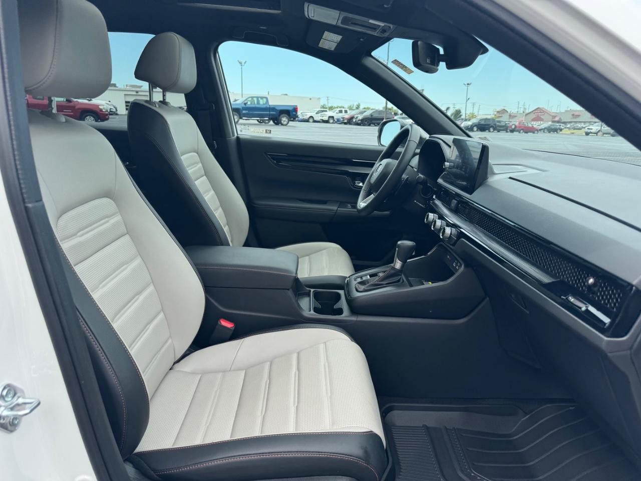 2025 Honda CR-V Hybrid Sport Touring photo 16