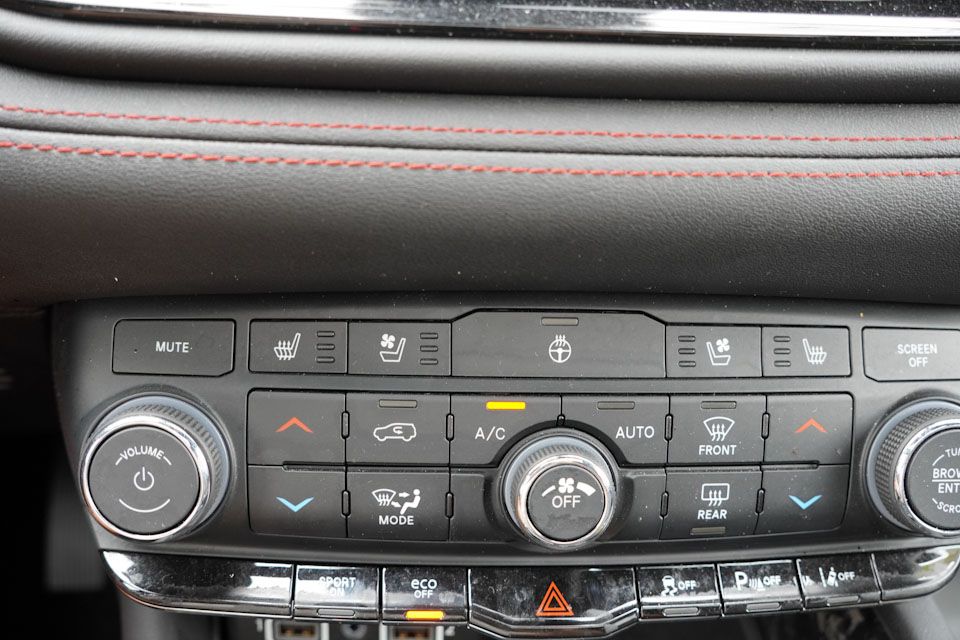 2024 Dodge Durango R/T Plus photo 7