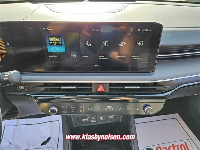 2025 Kia K5 LXS photo 9