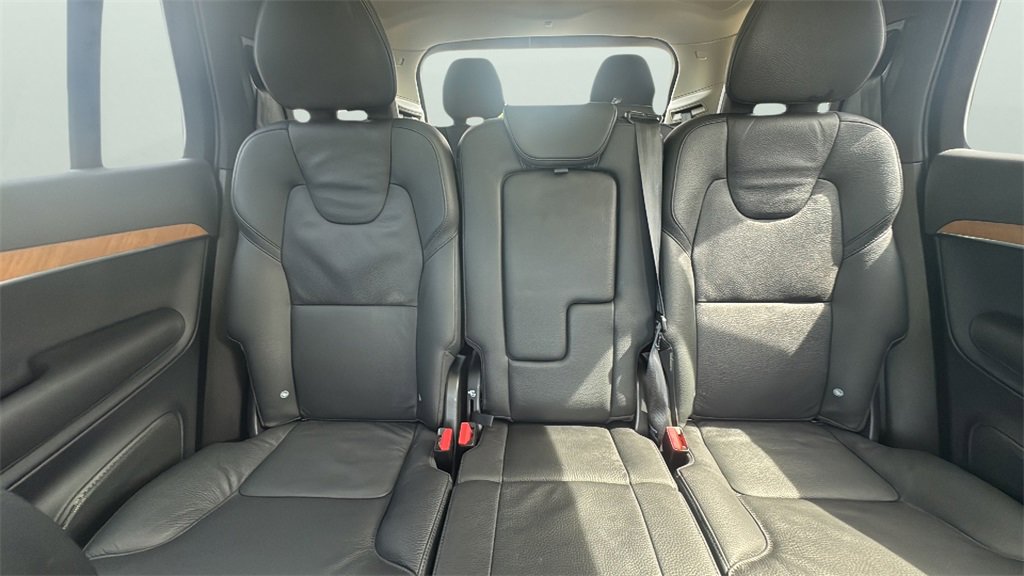 2024 Volvo XC90 Plus photo 15