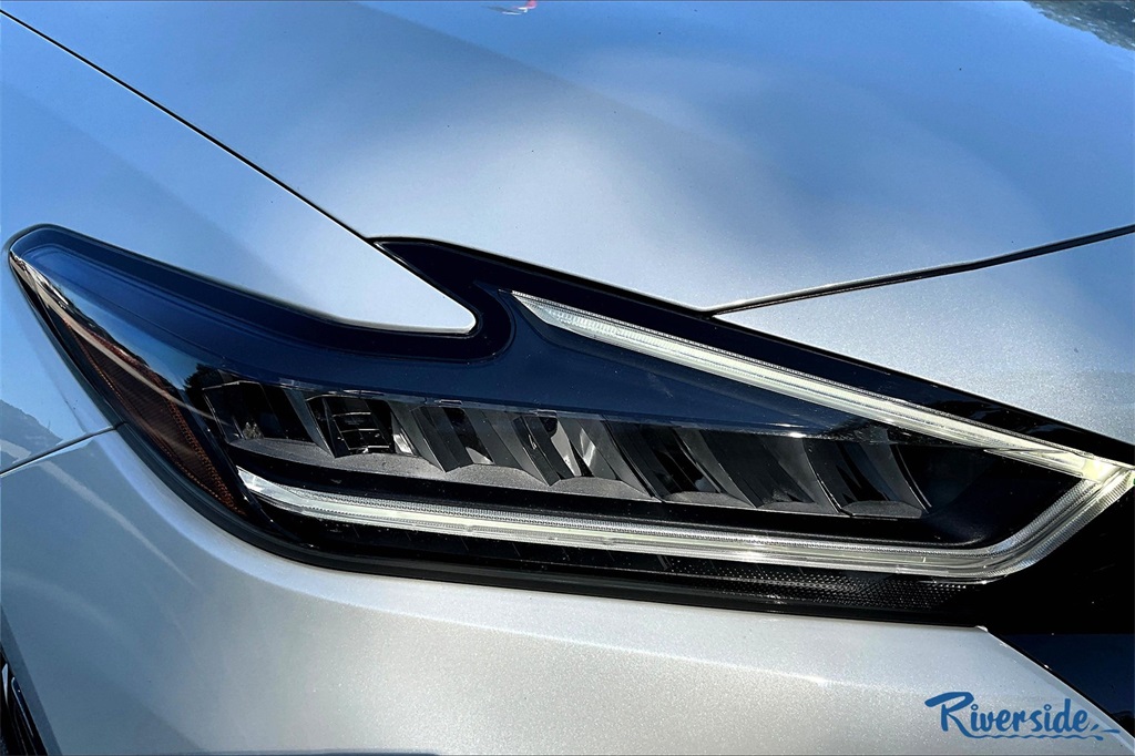 2023 Nissan Maxima SV photo 28