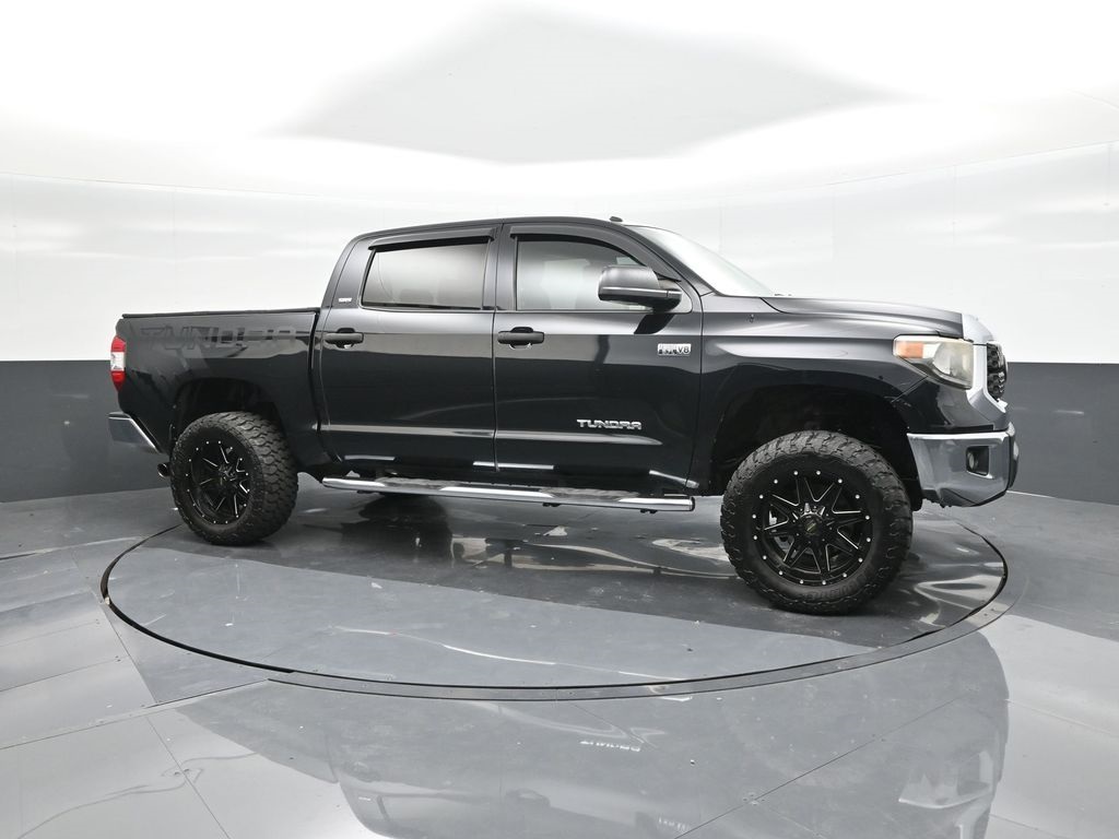 2018 Toyota Tundra SR5 photo 15