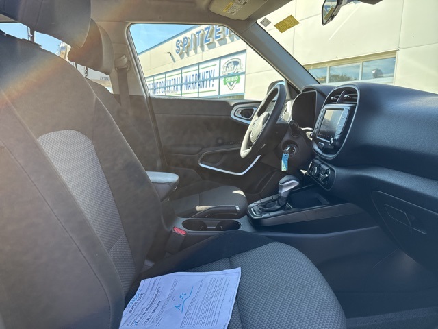 2022 Kia Soul LX photo 15