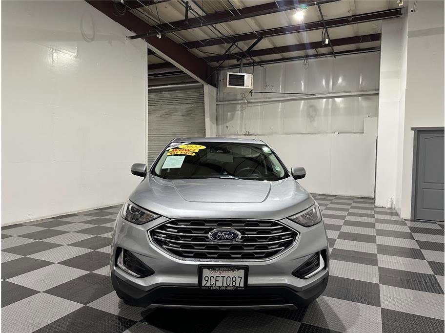 2022 Ford Edge SEL Sport photo 3