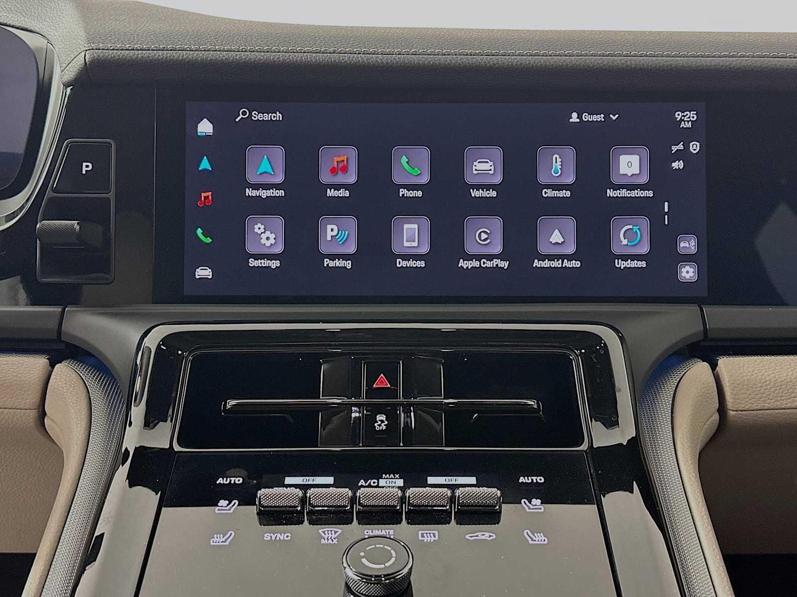 2025 Porsche Panamera photo 15
