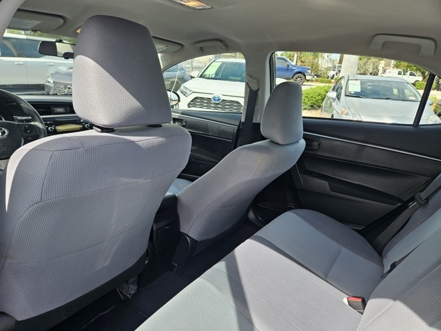 2015 Toyota Corolla L photo 18