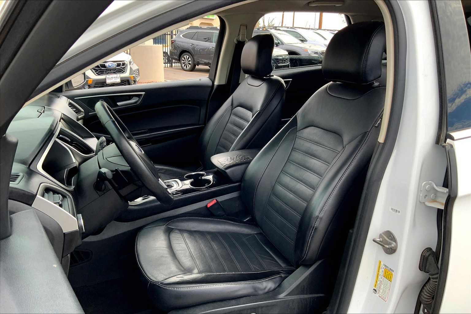 2017 Ford Edge SEL photo 7