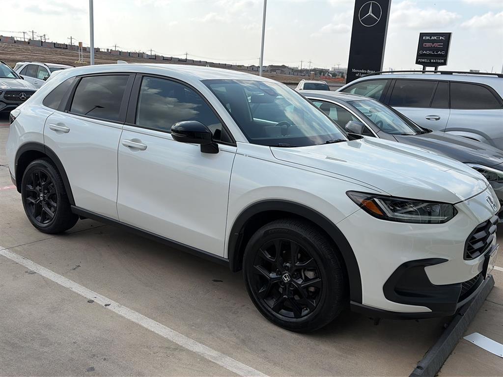 2023 Honda HR-V Sport photo 2