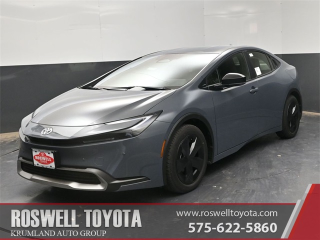 2026 Toyota Prius SE's photo