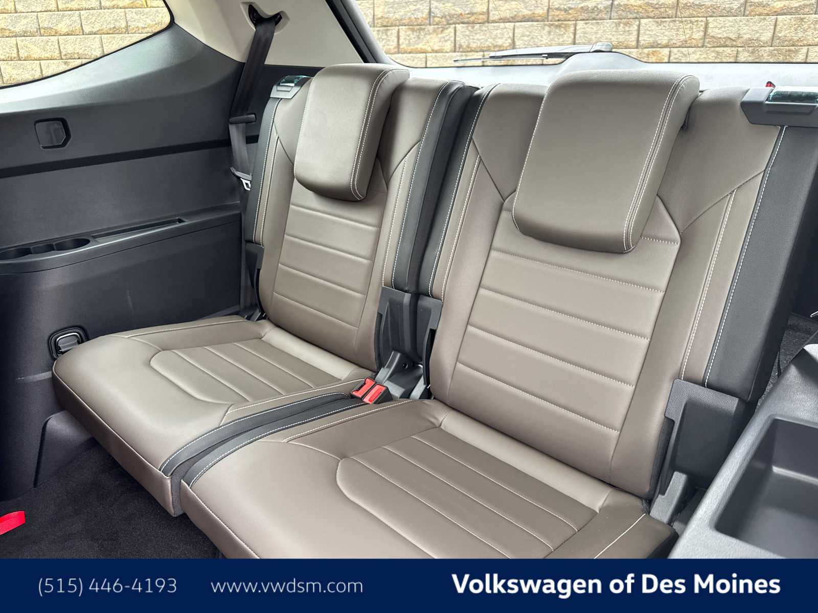2025 Volkswagen Atlas SEL photo 11