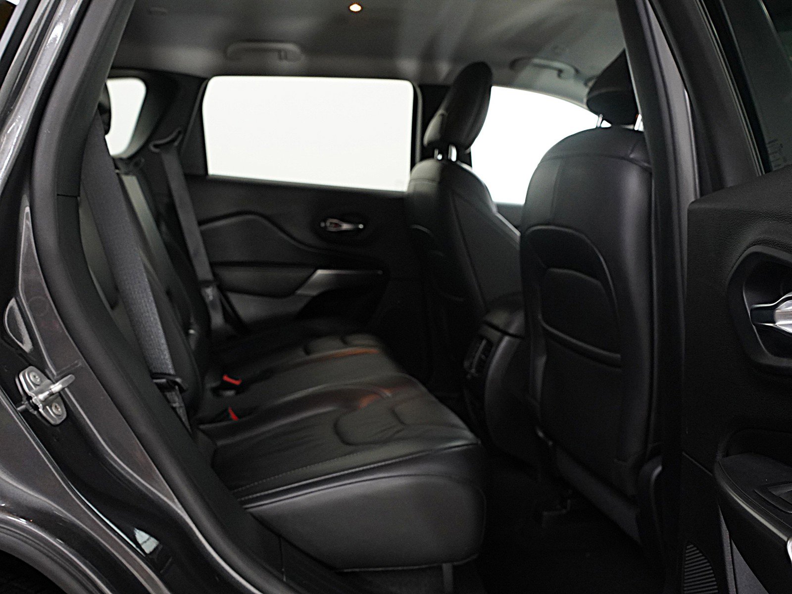 2020 Jeep Cherokee Limited photo 7