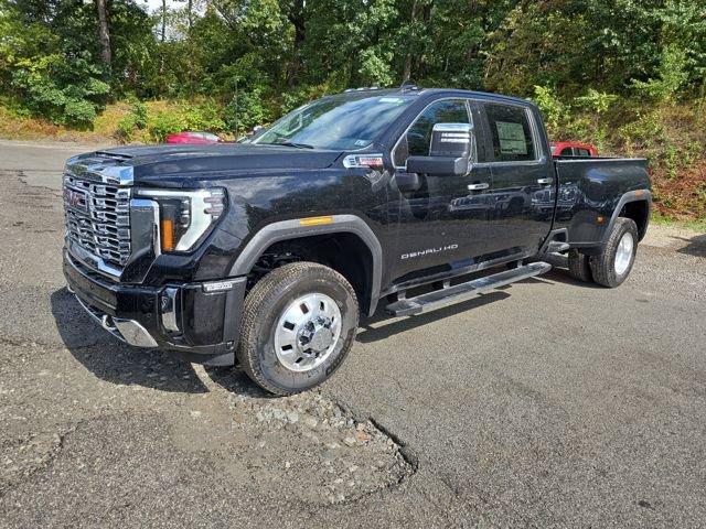 2025 GMC Sierra 3500HD Denali's photo