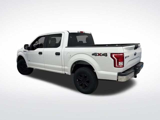 2015 Ford F-150 XLT photo 2