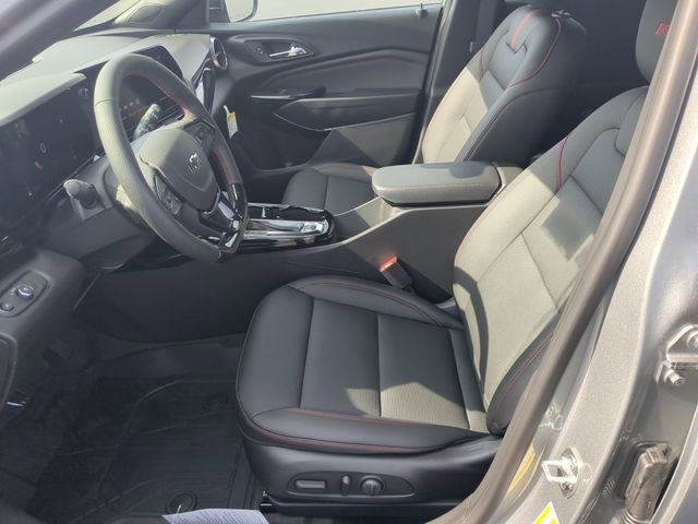 2025 Chevrolet Trax photo 9