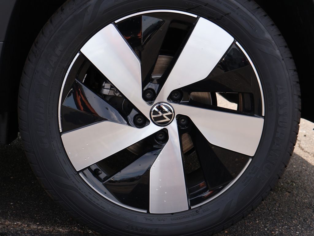 2025 Volkswagen Taos S photo 44