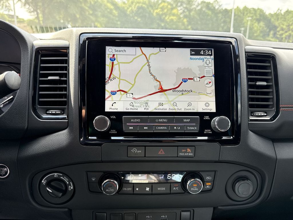 2024 Nissan Frontier PRO-4X photo 18