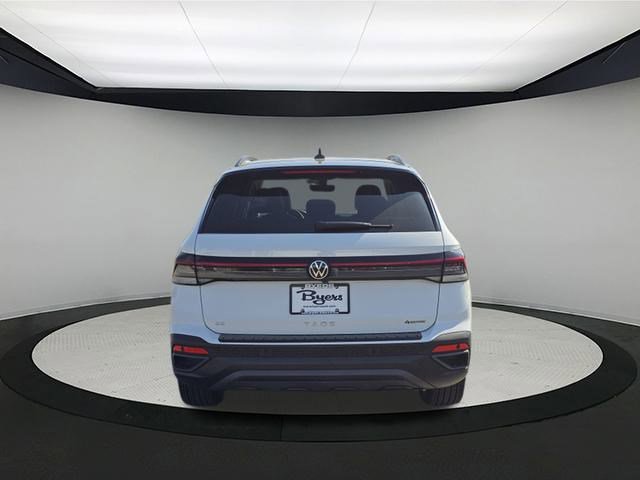 2025 Volkswagen Taos SE photo 4