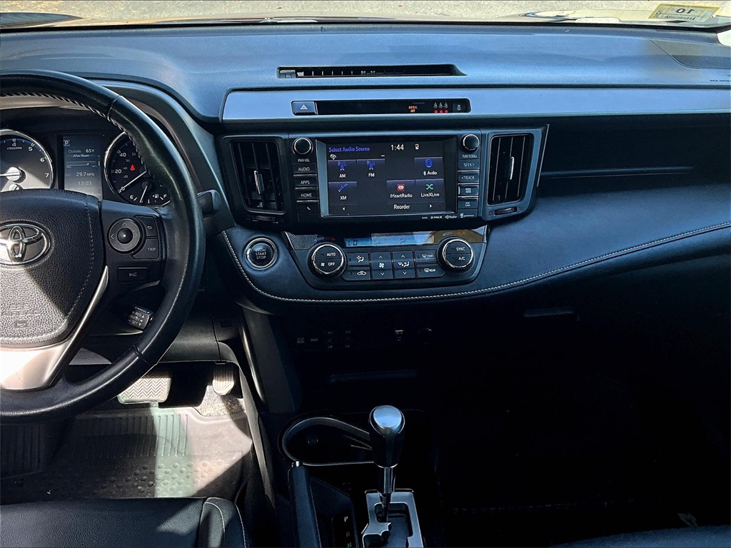 2017 Toyota RAV4 Limited photo 18
