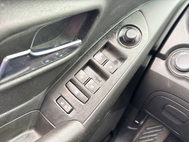 2016 Chevrolet Trax LT photo 24