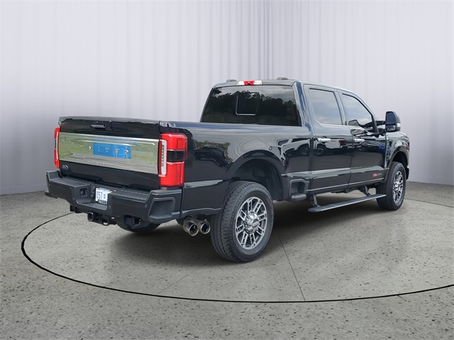 2023 Ford F-250 Limited photo 2