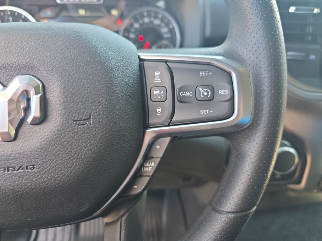 2026 Ram 1500 Warlock photo 16