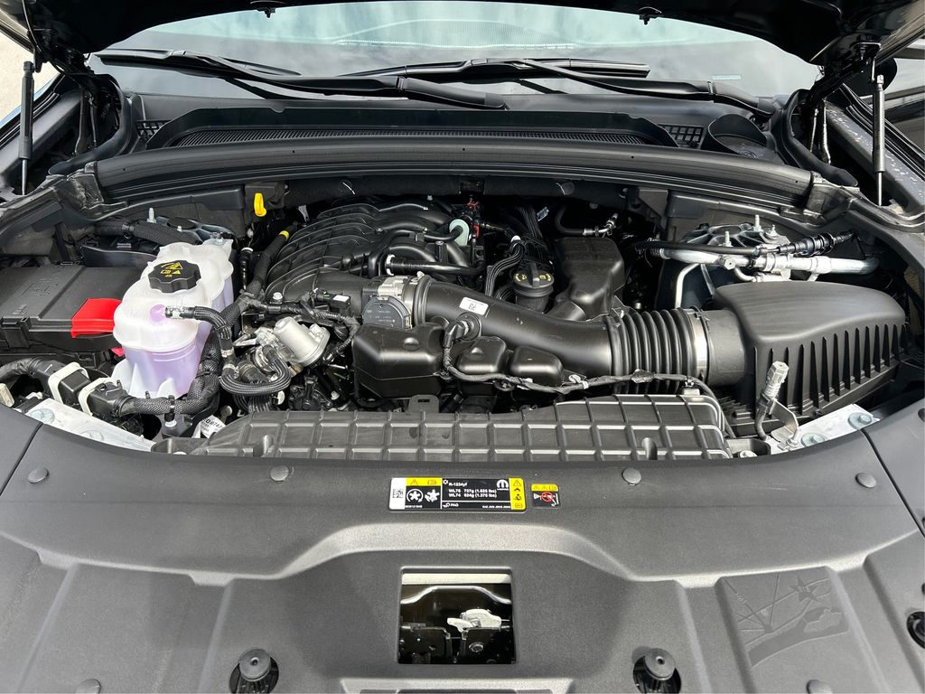 2025 Jeep Grand Cherokee Laredo X photo 12