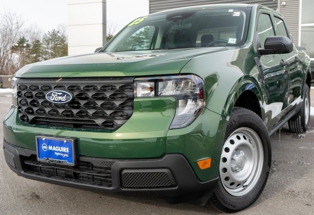 2025 Ford Maverick XL's photo